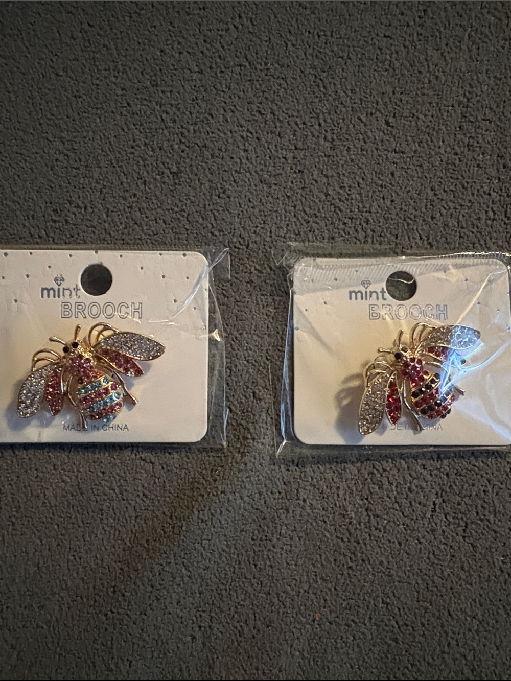 FASHION Bee Brooches .